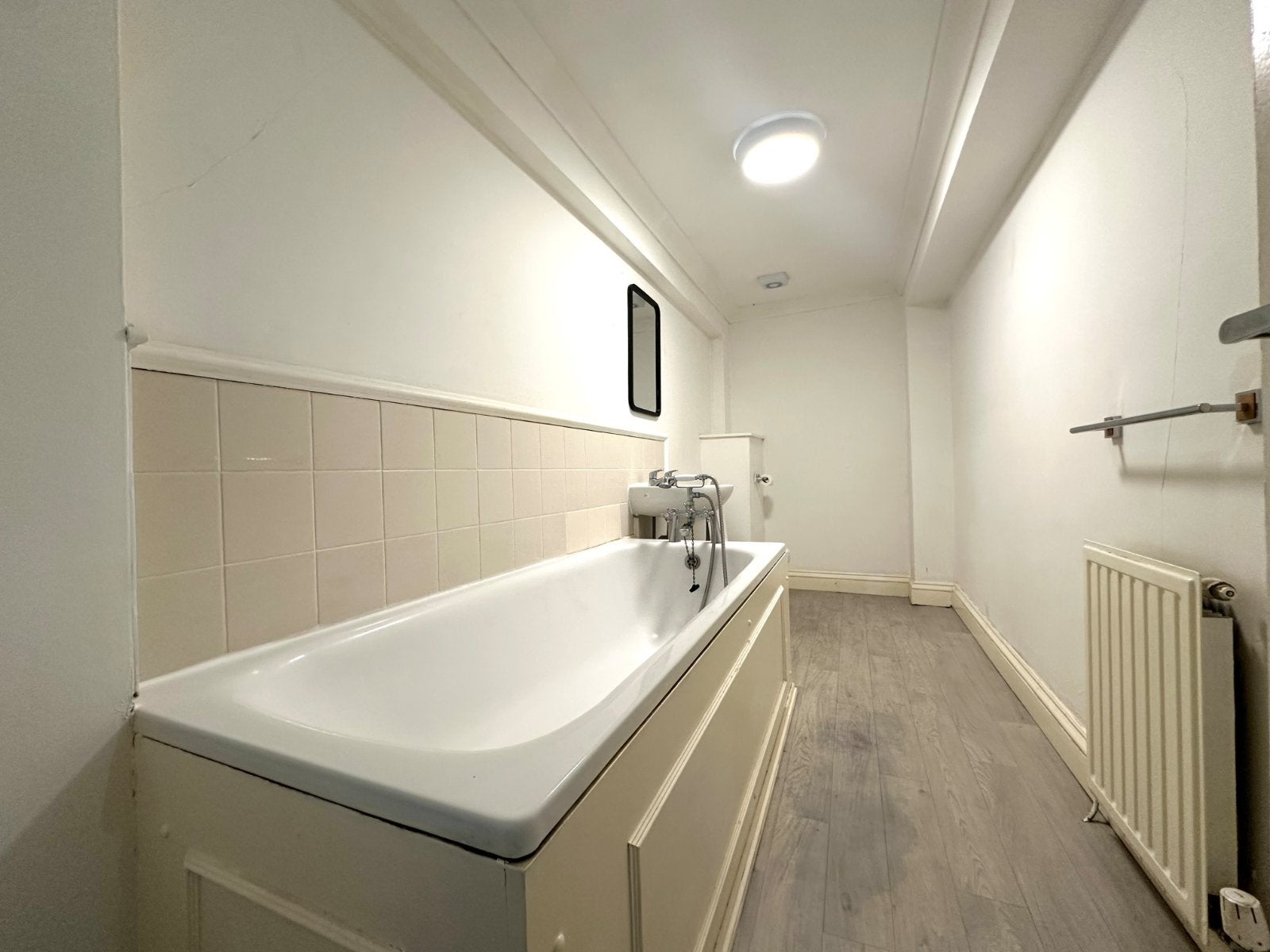 Flat Albion Hill in Thanet