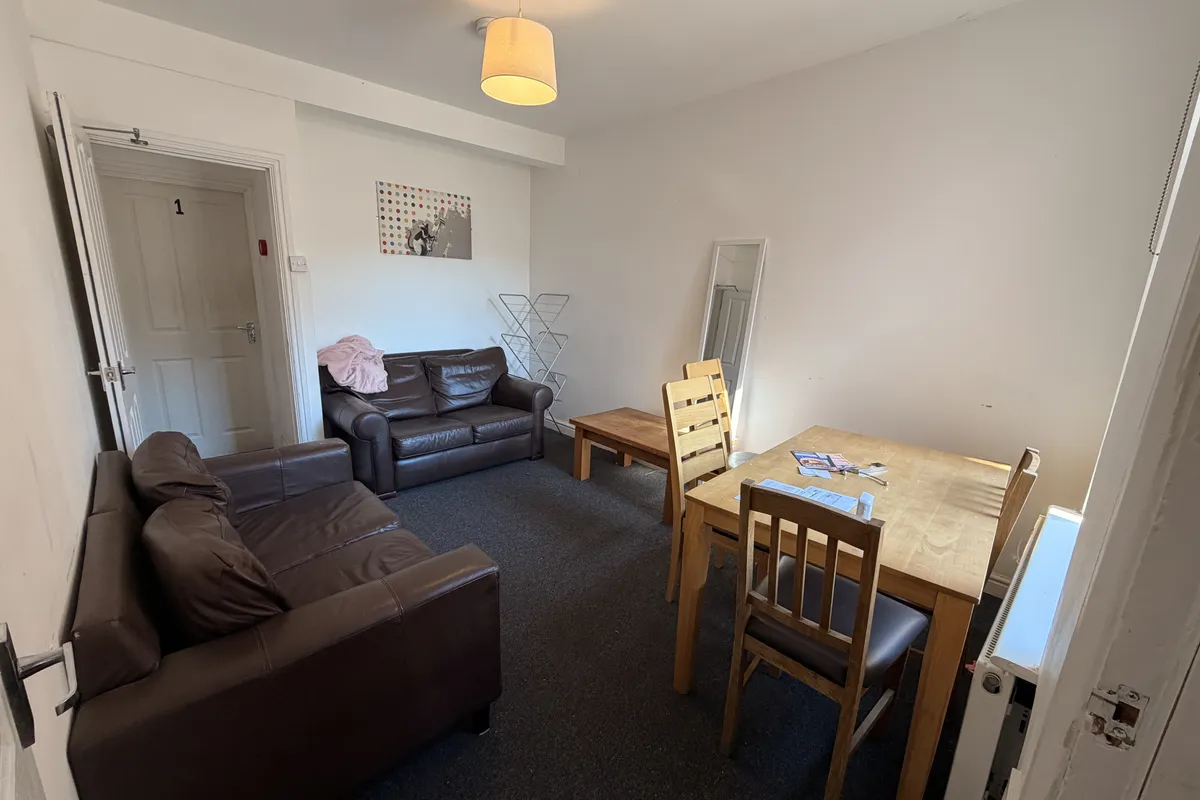 Room Moore Street in Northampton
