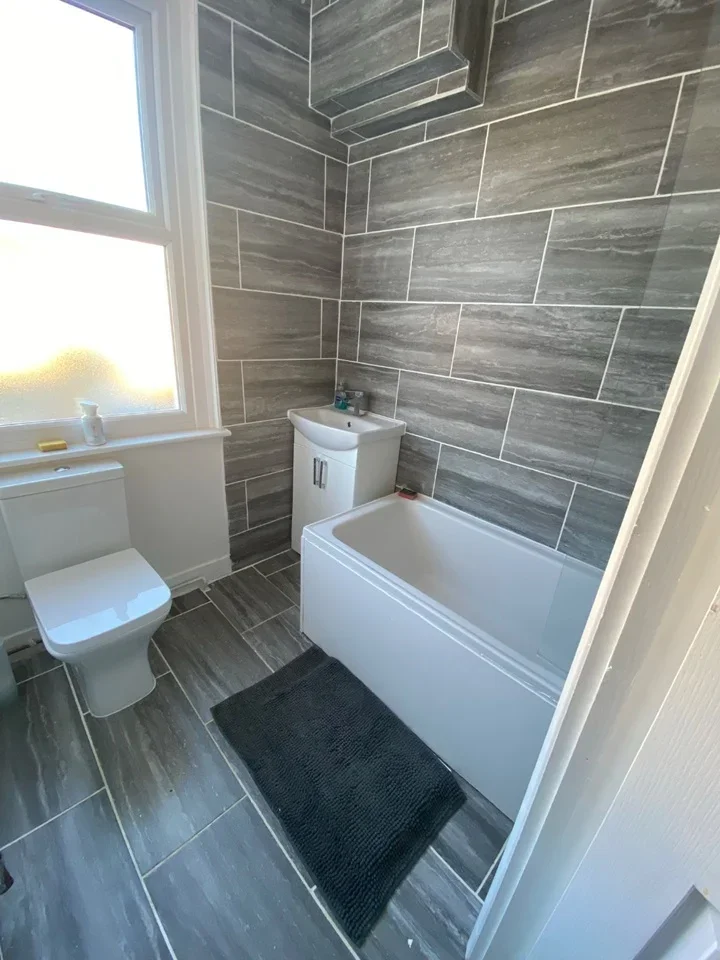 Room Datchet Road in Greater London