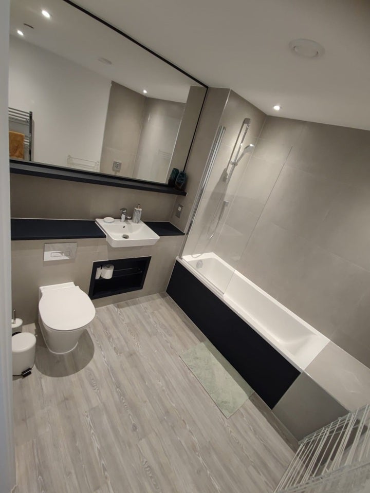 Room Civic Street in Greater London
