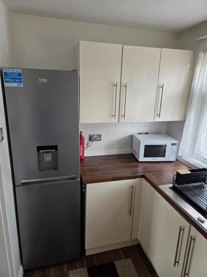 Flat Keilder Close in Greater London