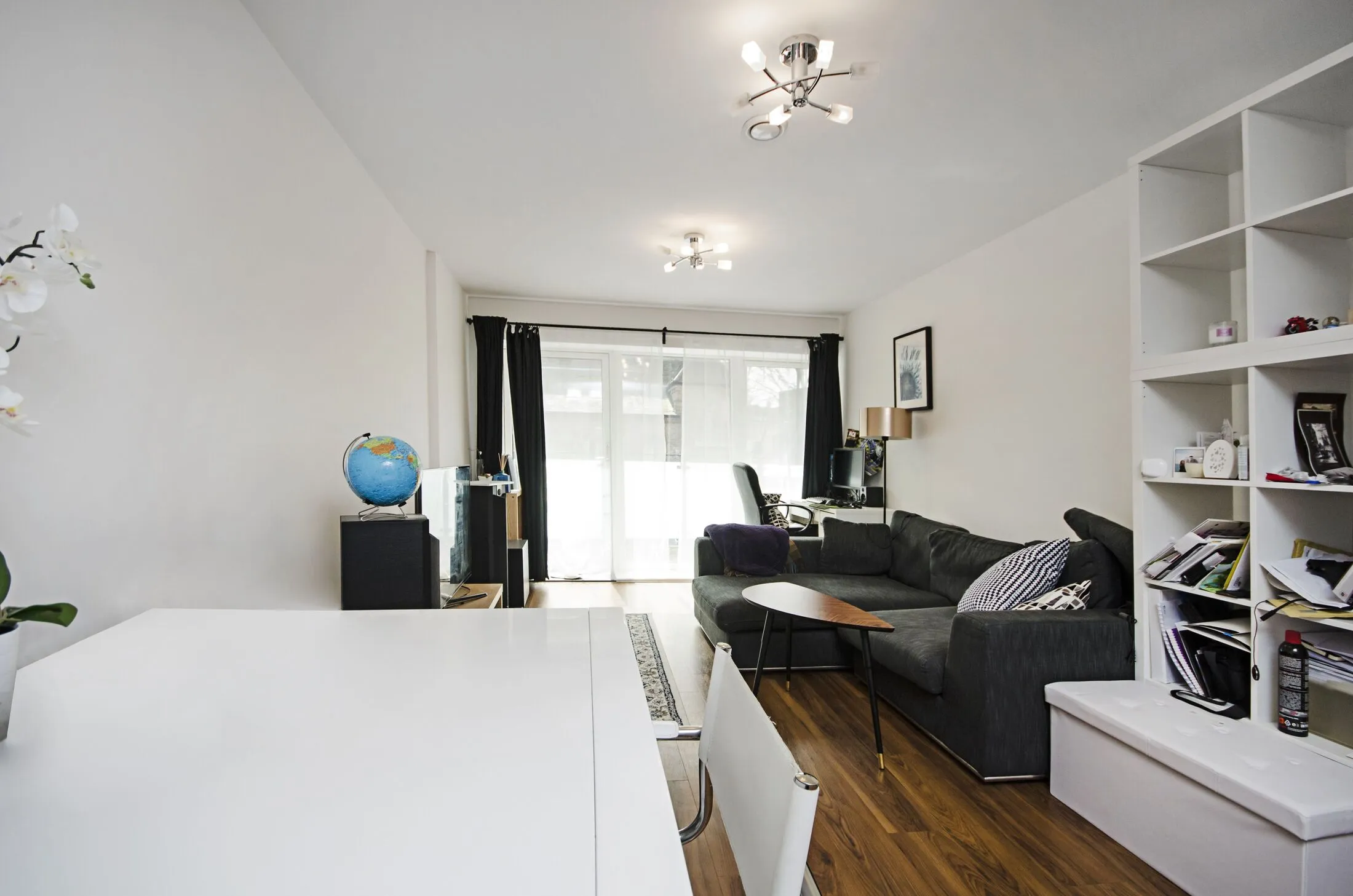 Flat Loudoun Road in Greater London