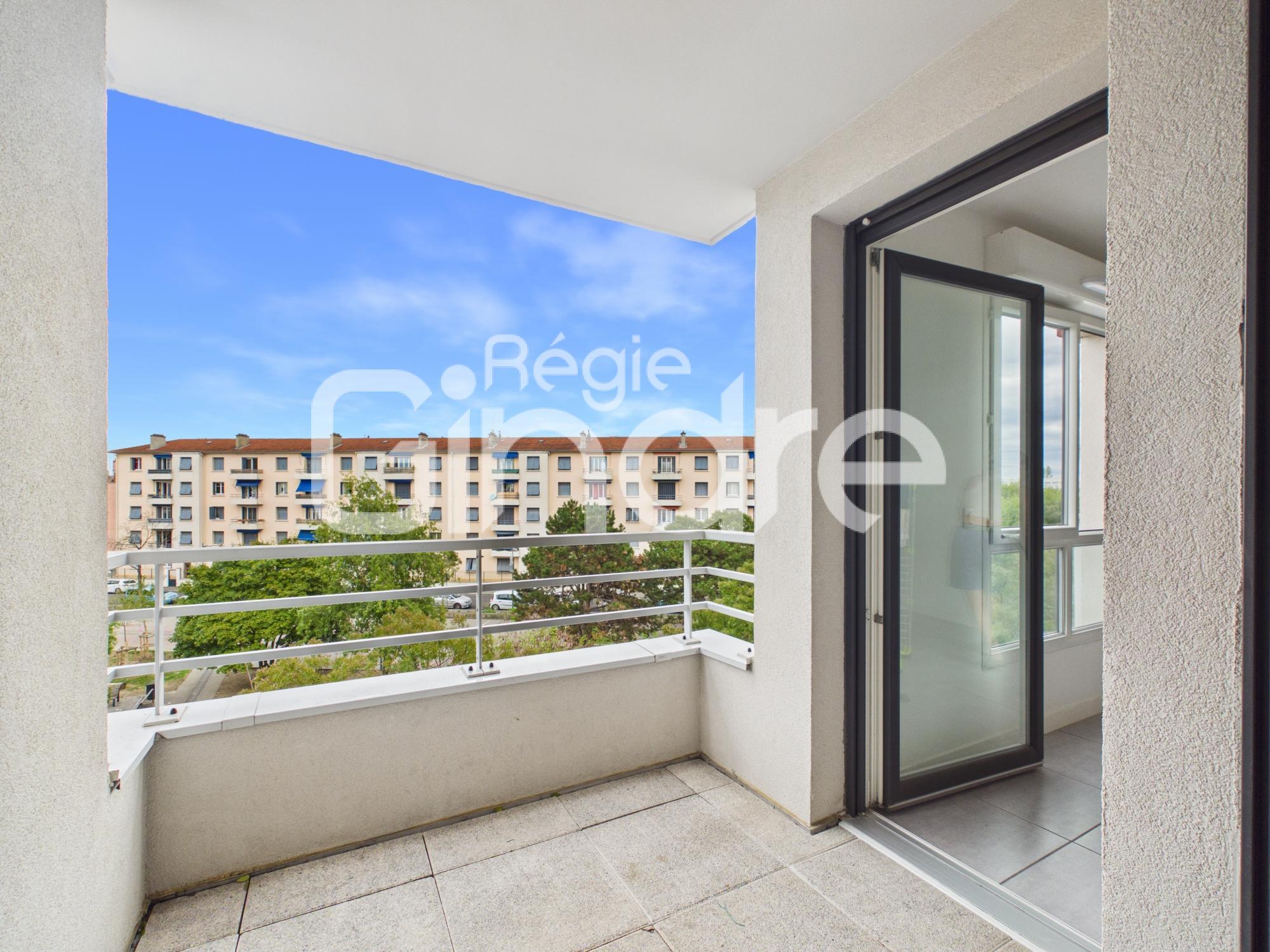 Flat Rue Séverine in Villeurbanne