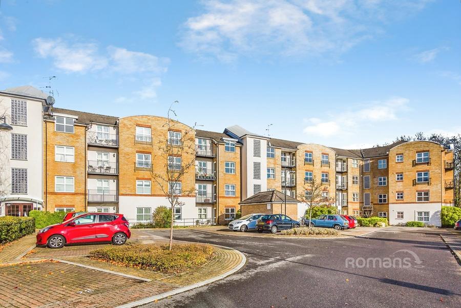 Flat Russell Road in Basingstoke and Deane