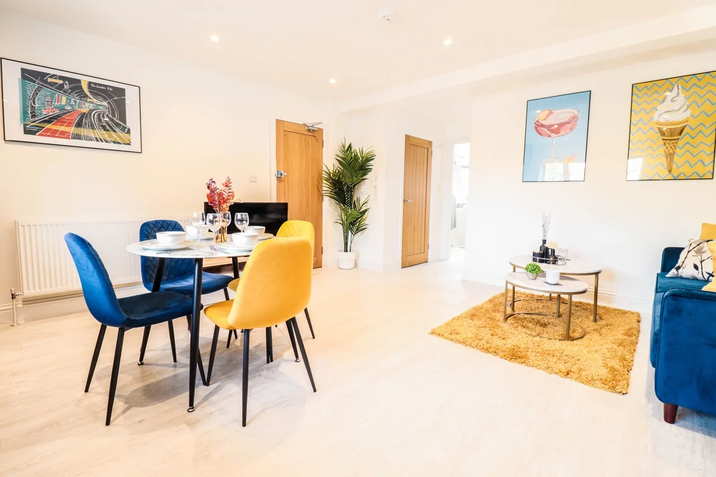 Flat Dog Kennel Hill in Greater London