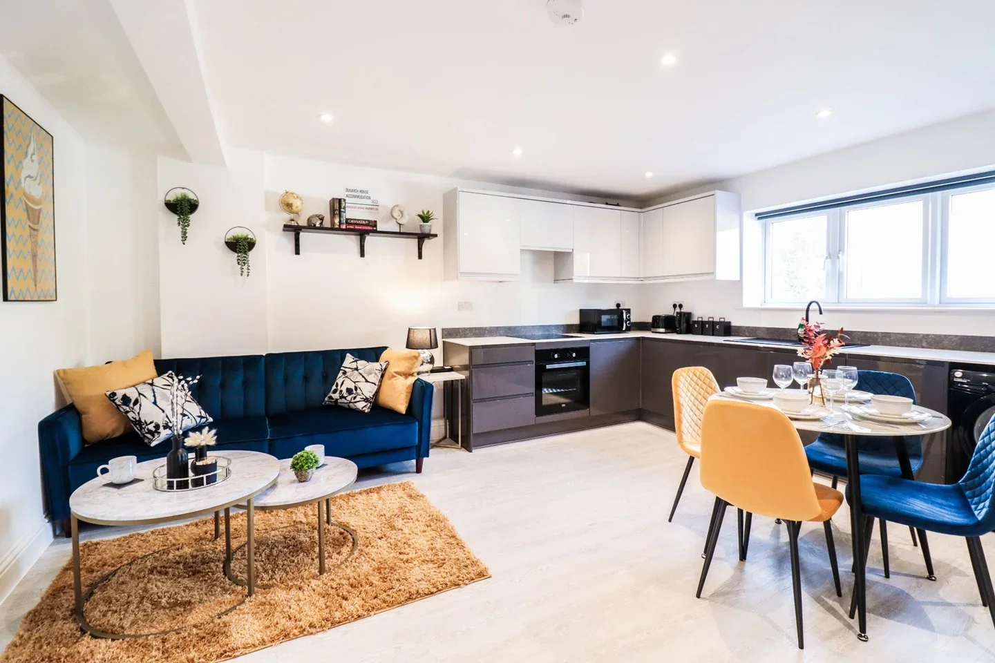 Flat Dog Kennel Hill in Greater London
