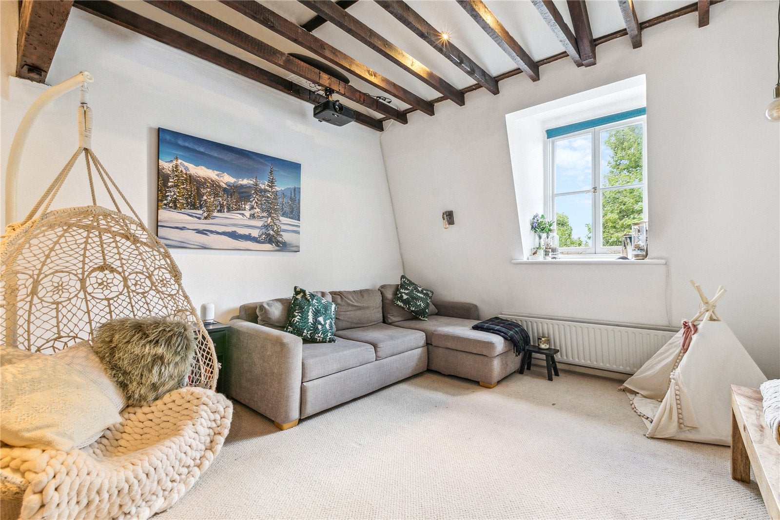 Flat Lennox Gardens in Greater London