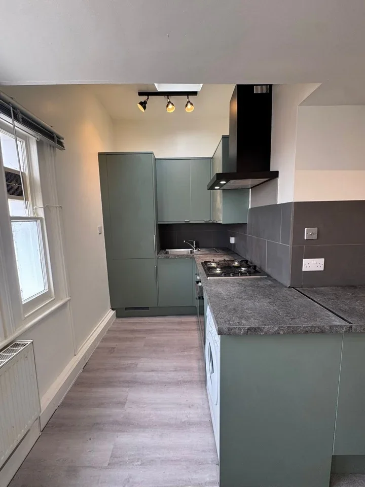 Flat Westow Hill in Greater London