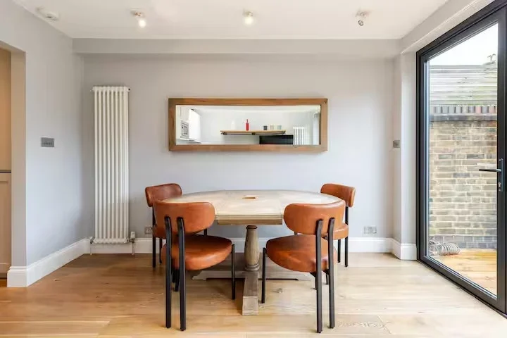 Flat Third Avenue in City of Westminster