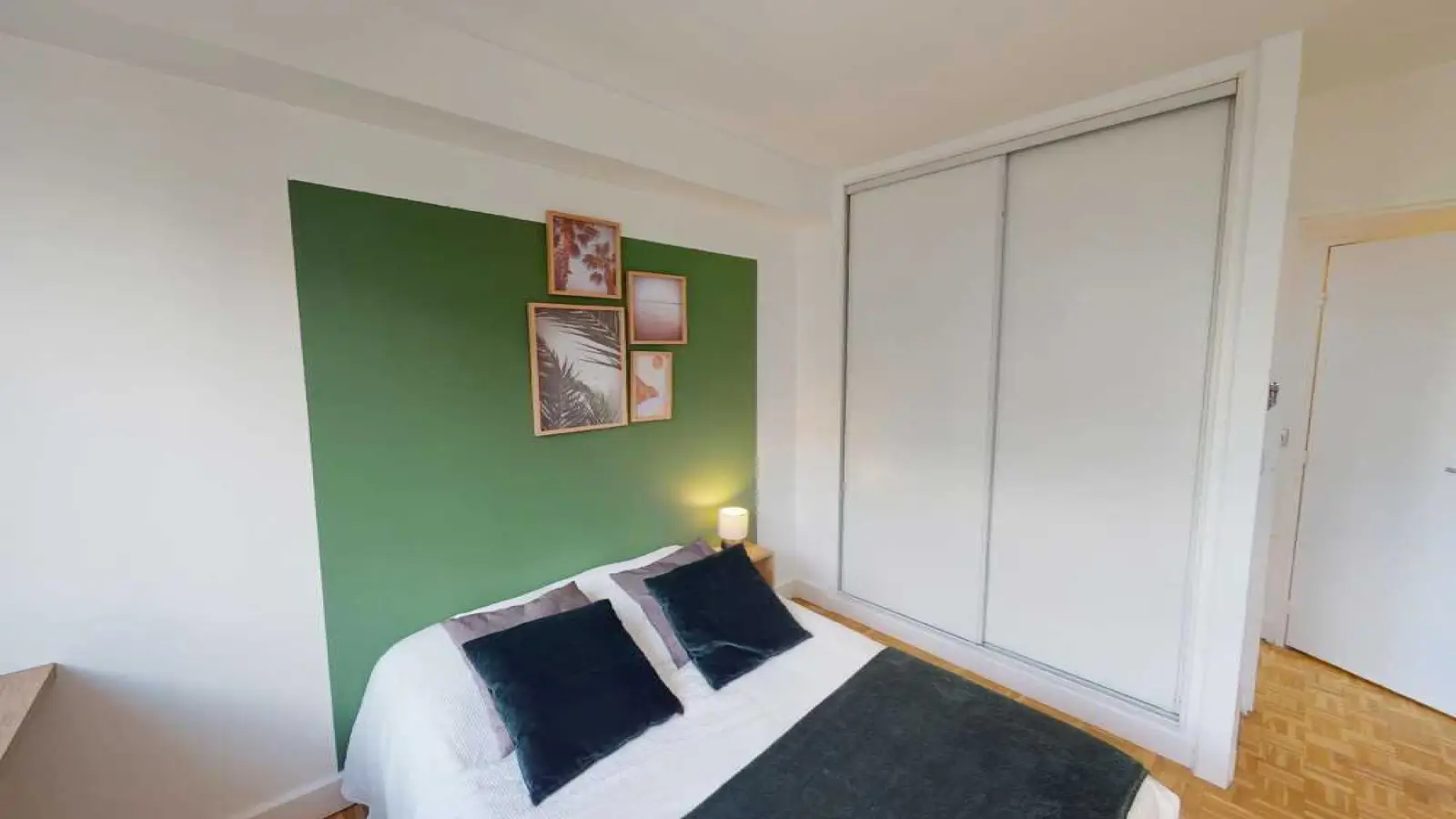 Chambre Rue Henri Regnault à Courbevoie