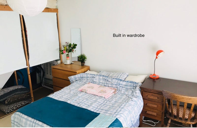 Room Westmoreland Road in Bristol