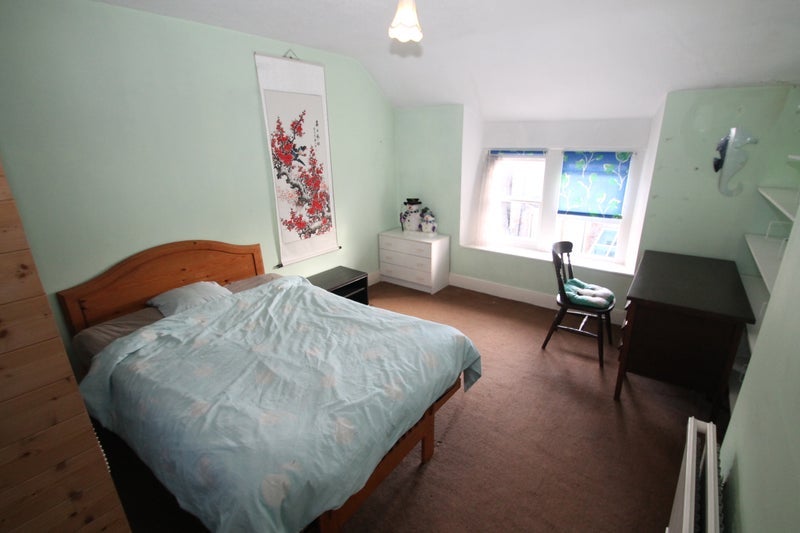 Room Westmoreland Road in Bristol