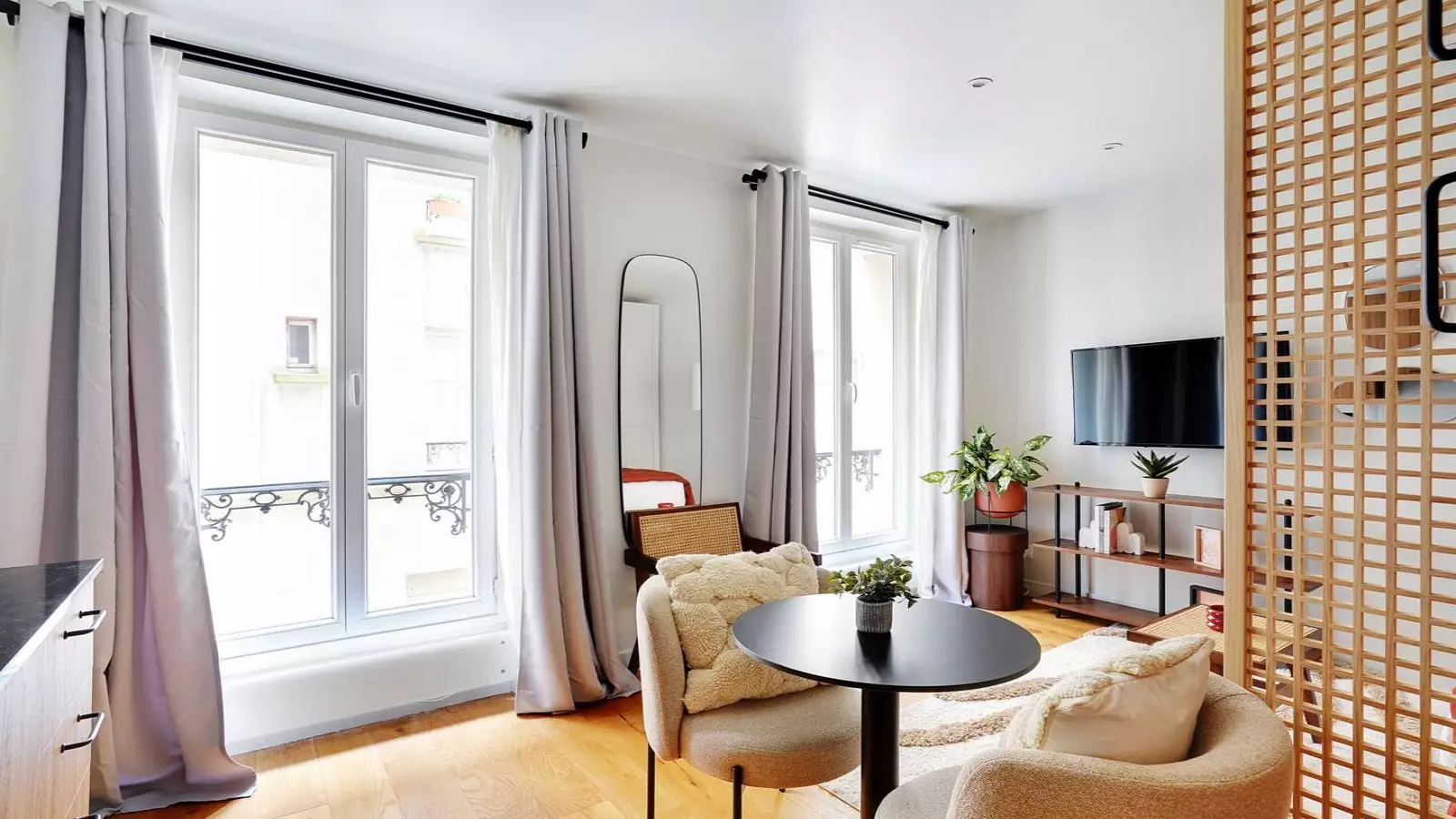 Flat Rue Pierre Nicole in Paris
