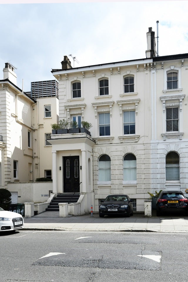 Flat Buckland Crescent in Greater London