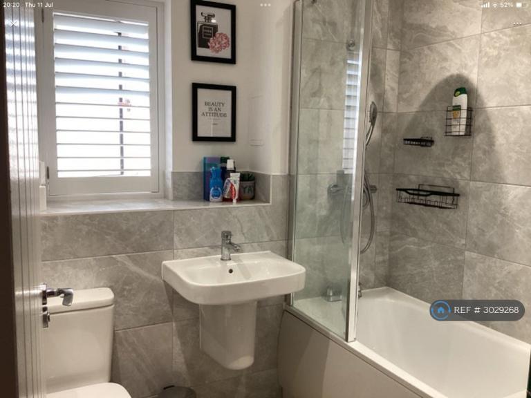 Room Plough Close in Hoo St. Werburgh