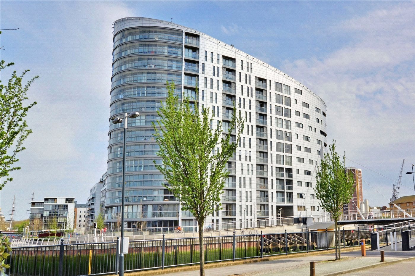 Flat Dreadnought Walk in Greater London
