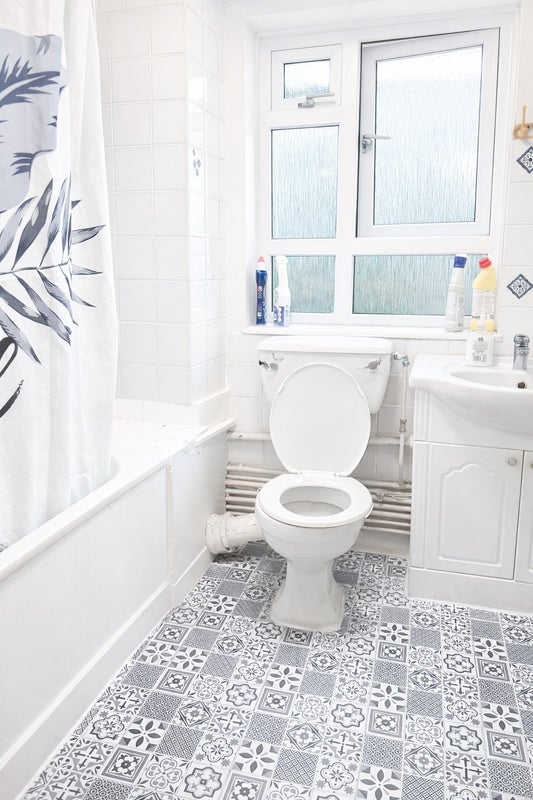 Room Ravens Way in Greater London