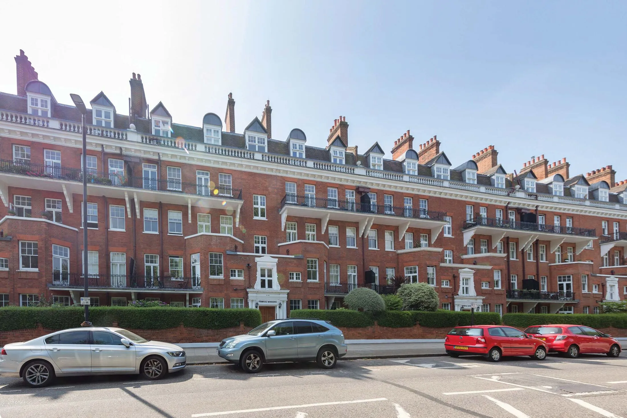 Flat Warriner Gardens in Greater London