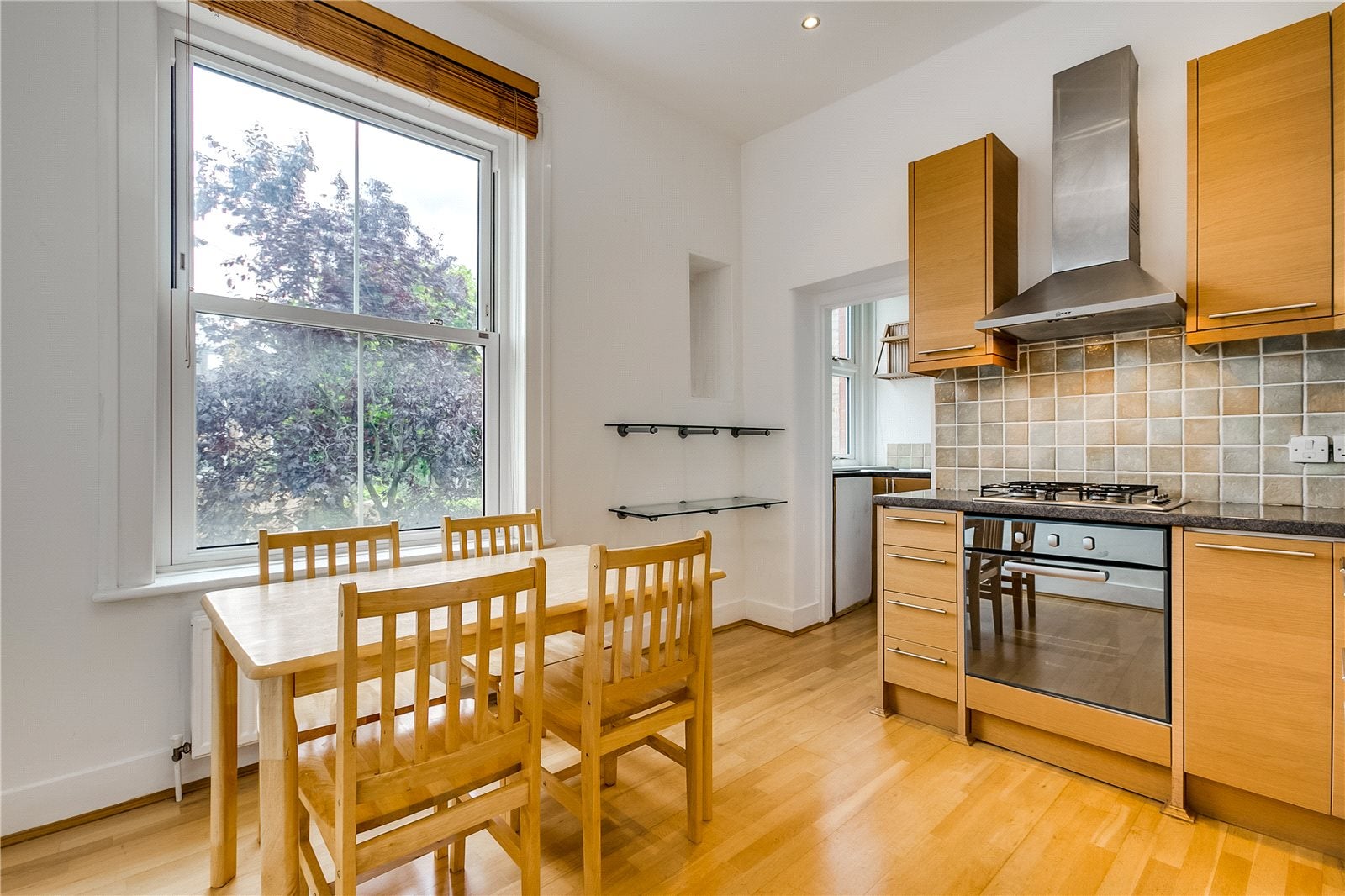 House Peterborough Villas in Greater London