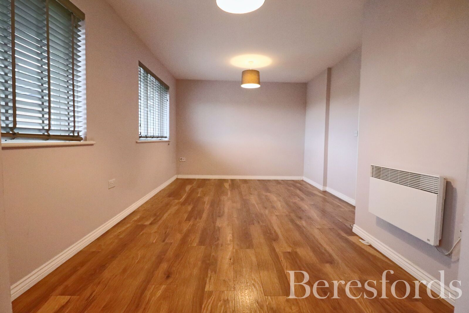Flat Hobart Close in Chelmsford