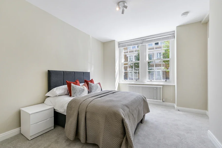 Flat Bryanston Street in London