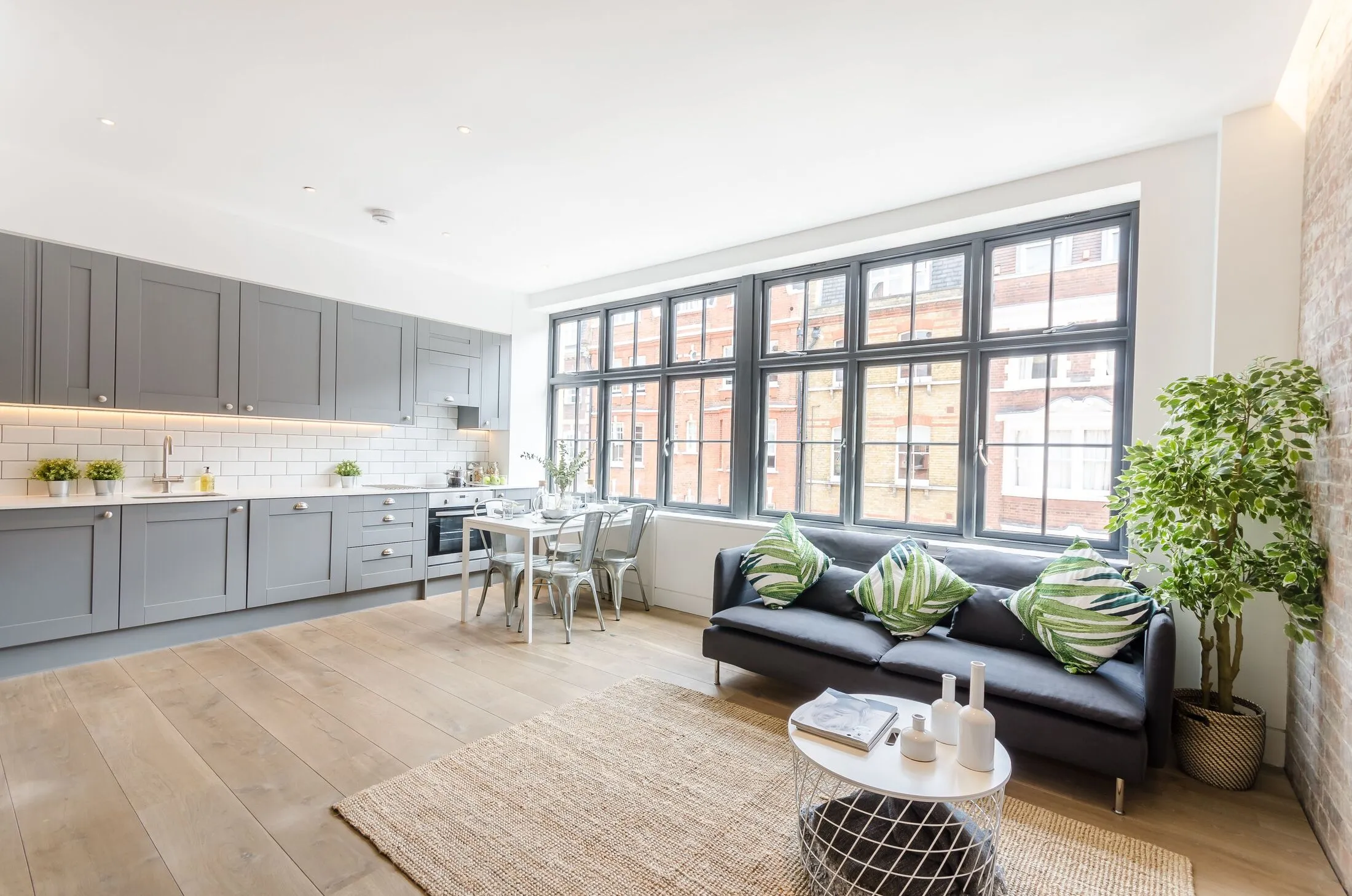 Flat Gosfield Street in City of Westminster