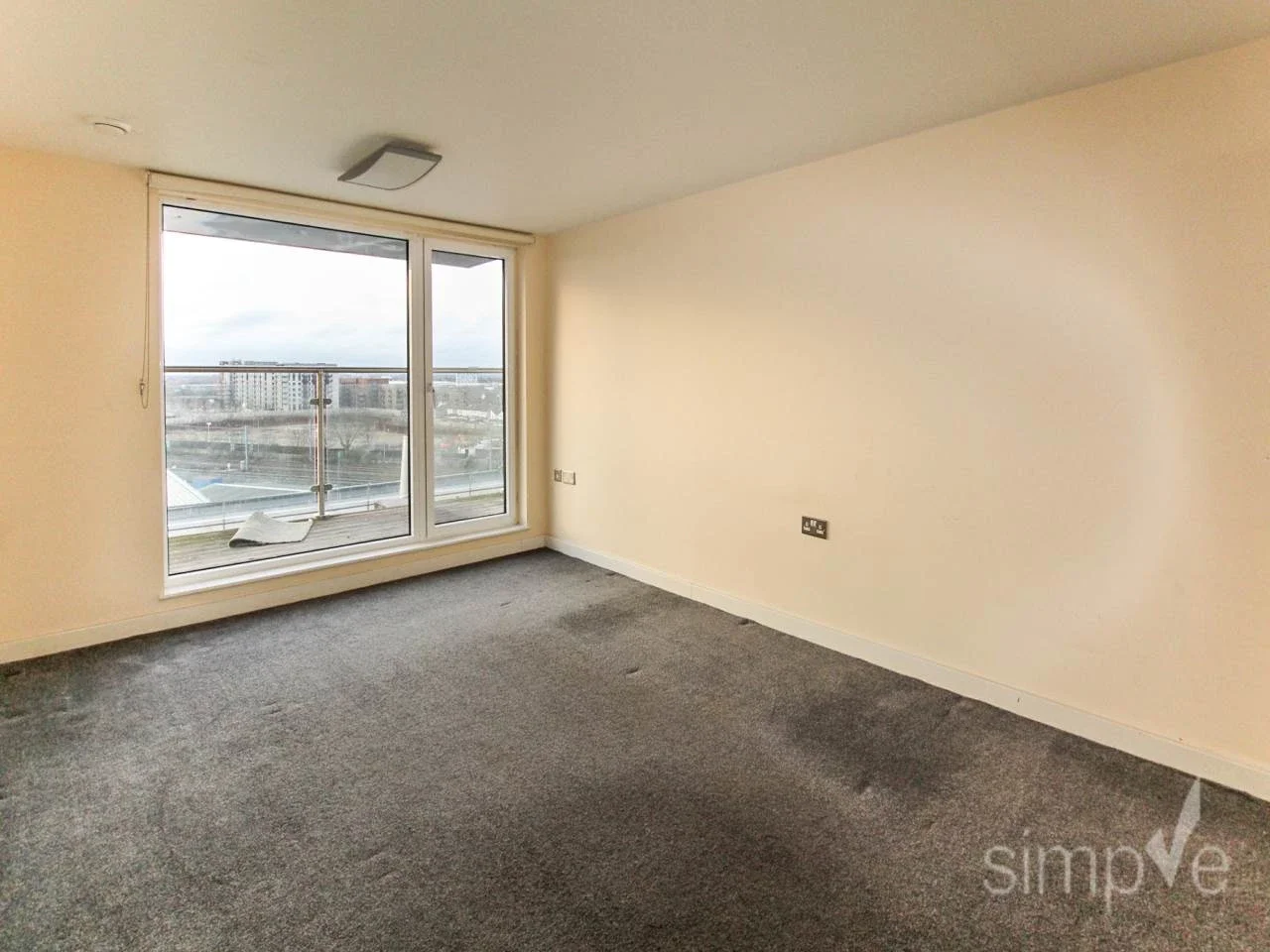 Flat The Green in Greater London