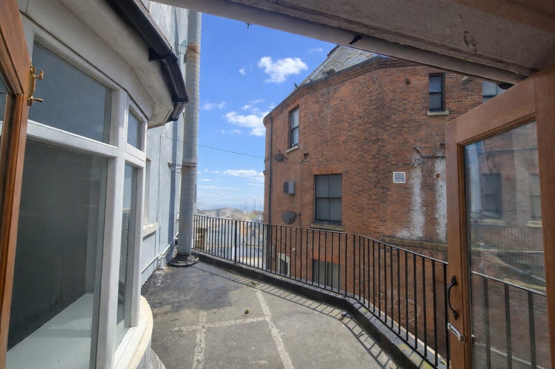 Flat Harbour Parade in Thanet
