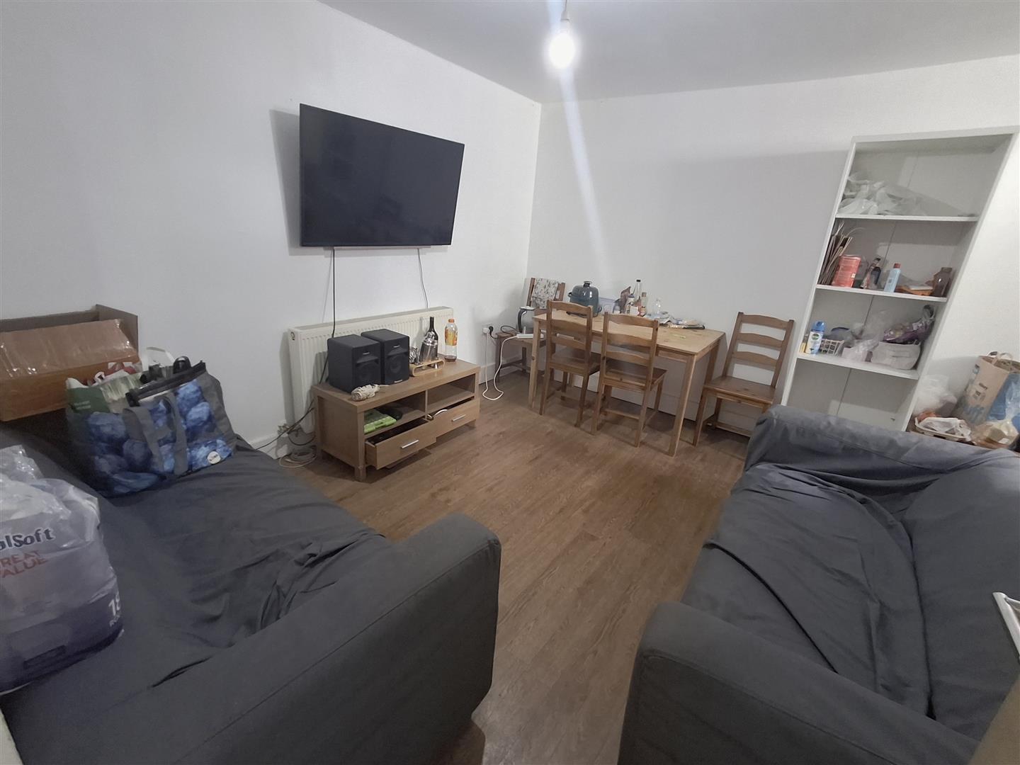 Flat Miskin Street in Cardiff