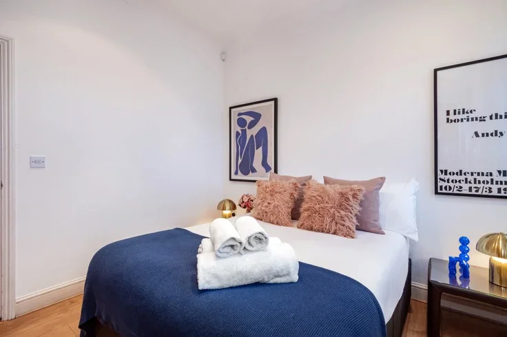Flat West Street in Greater London