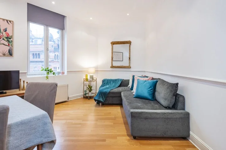 Flat West Street in Greater London