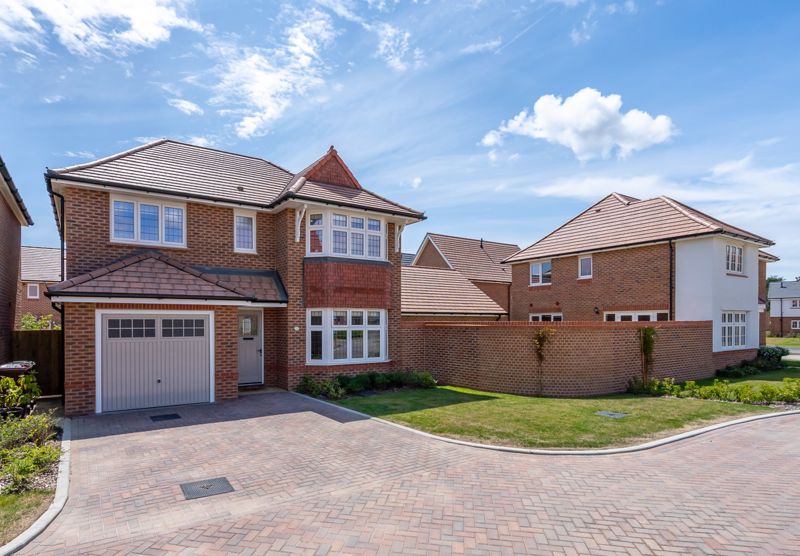 House Foxglove Way in Littlehampton
