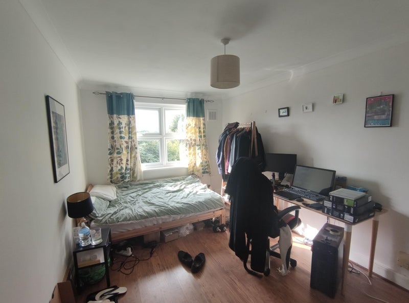 Room Thurlow Park Road in Greater London