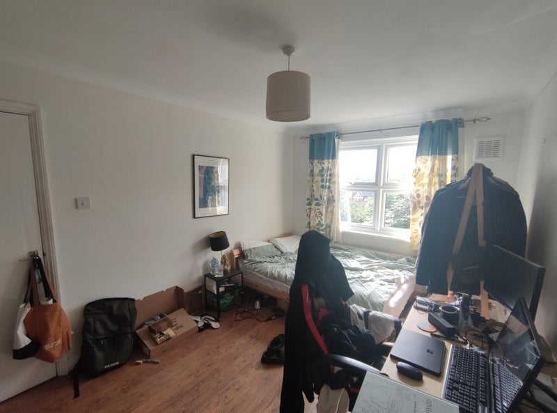 Room Thurlow Park Road in Greater London