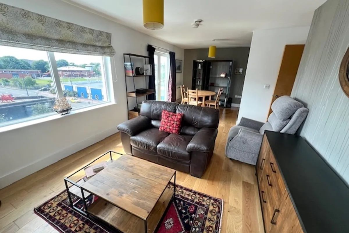 Flat Stuart Place in Cardiff