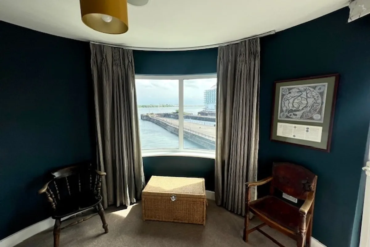 Flat Stuart Place in Cardiff