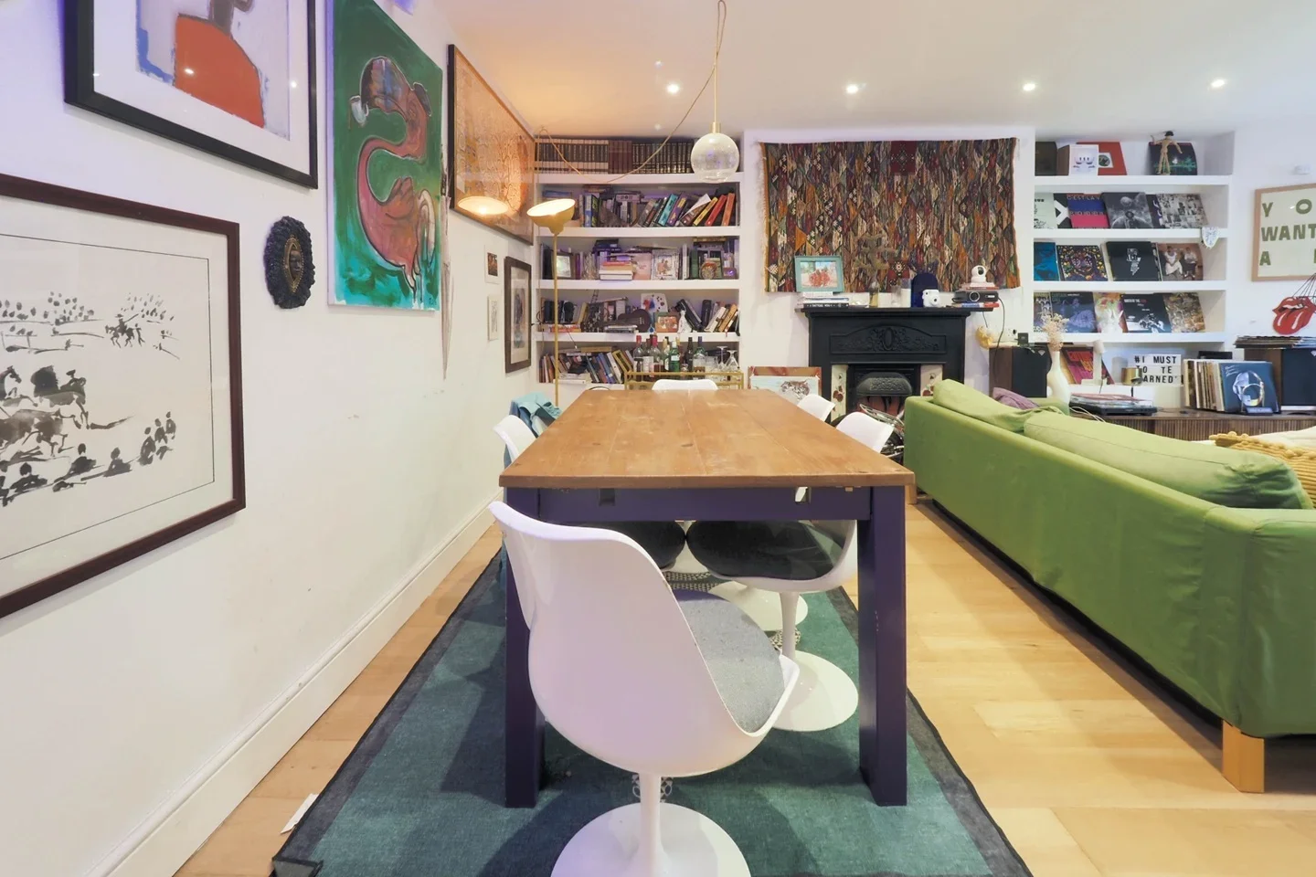 Flat Mowbray Road in Greater London