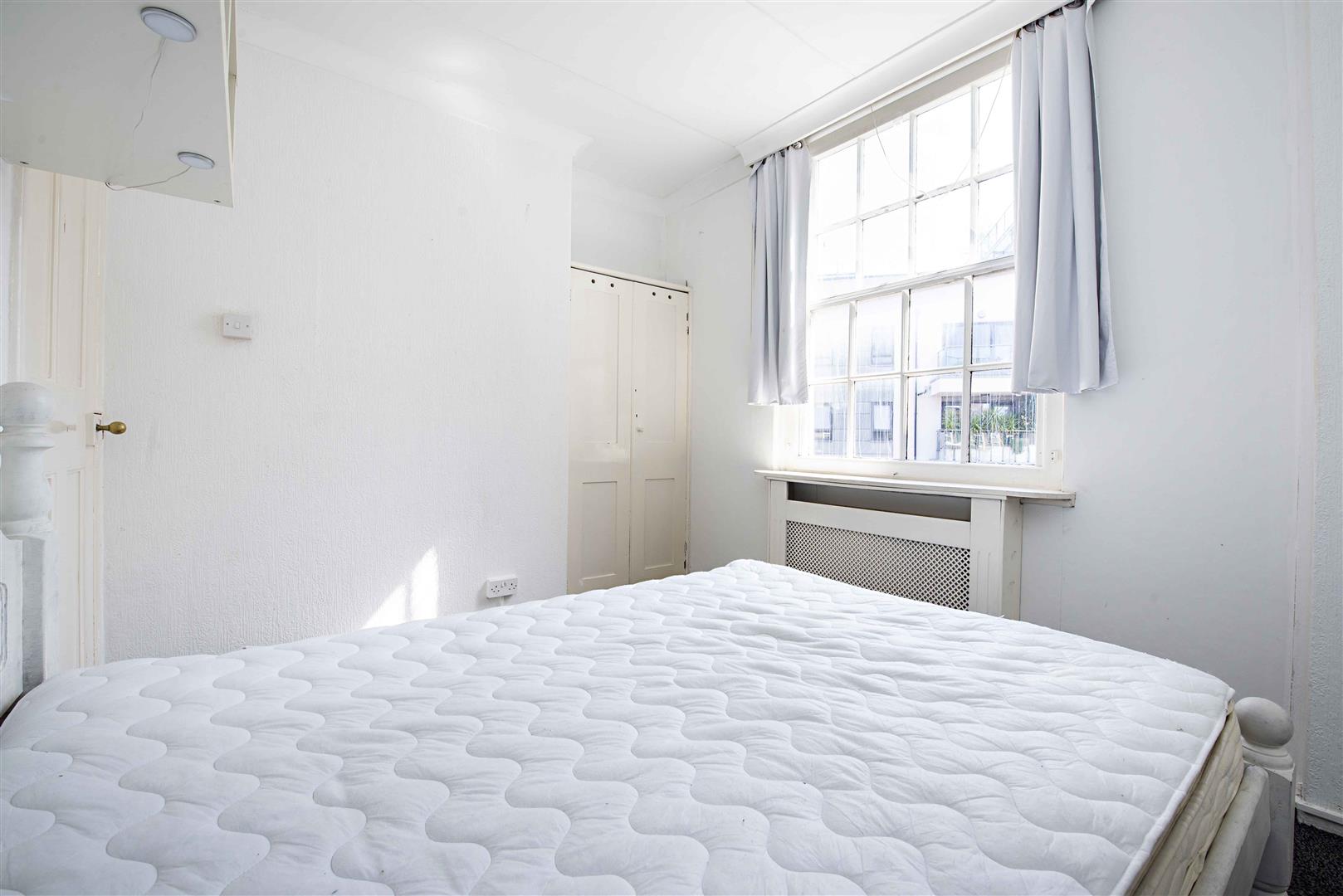 Flat Lancaster Street in Greater London