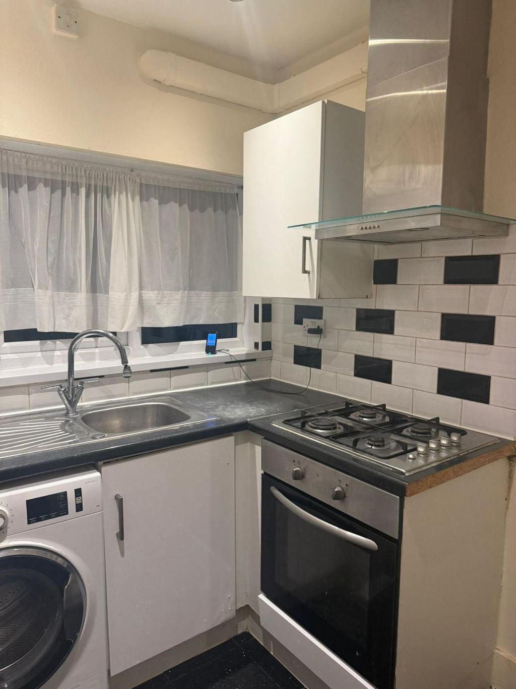 Flat Chichester Road in Greater London
