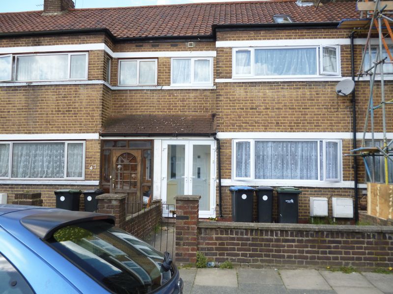 Flat Chichester Road in Greater London