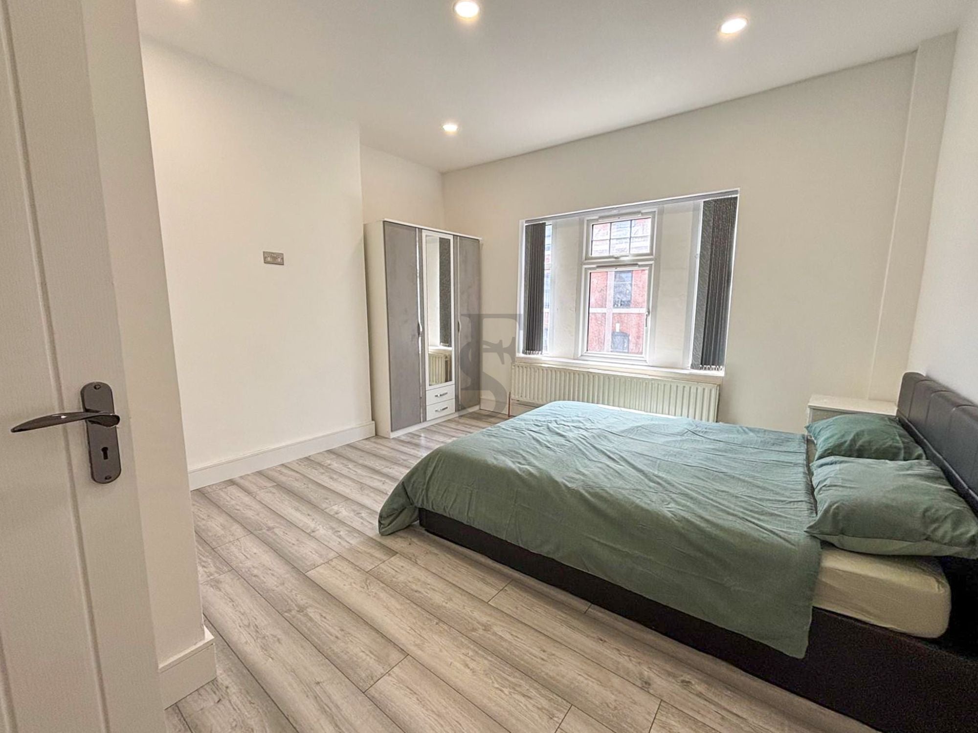 Flat Welford Road in Leicester