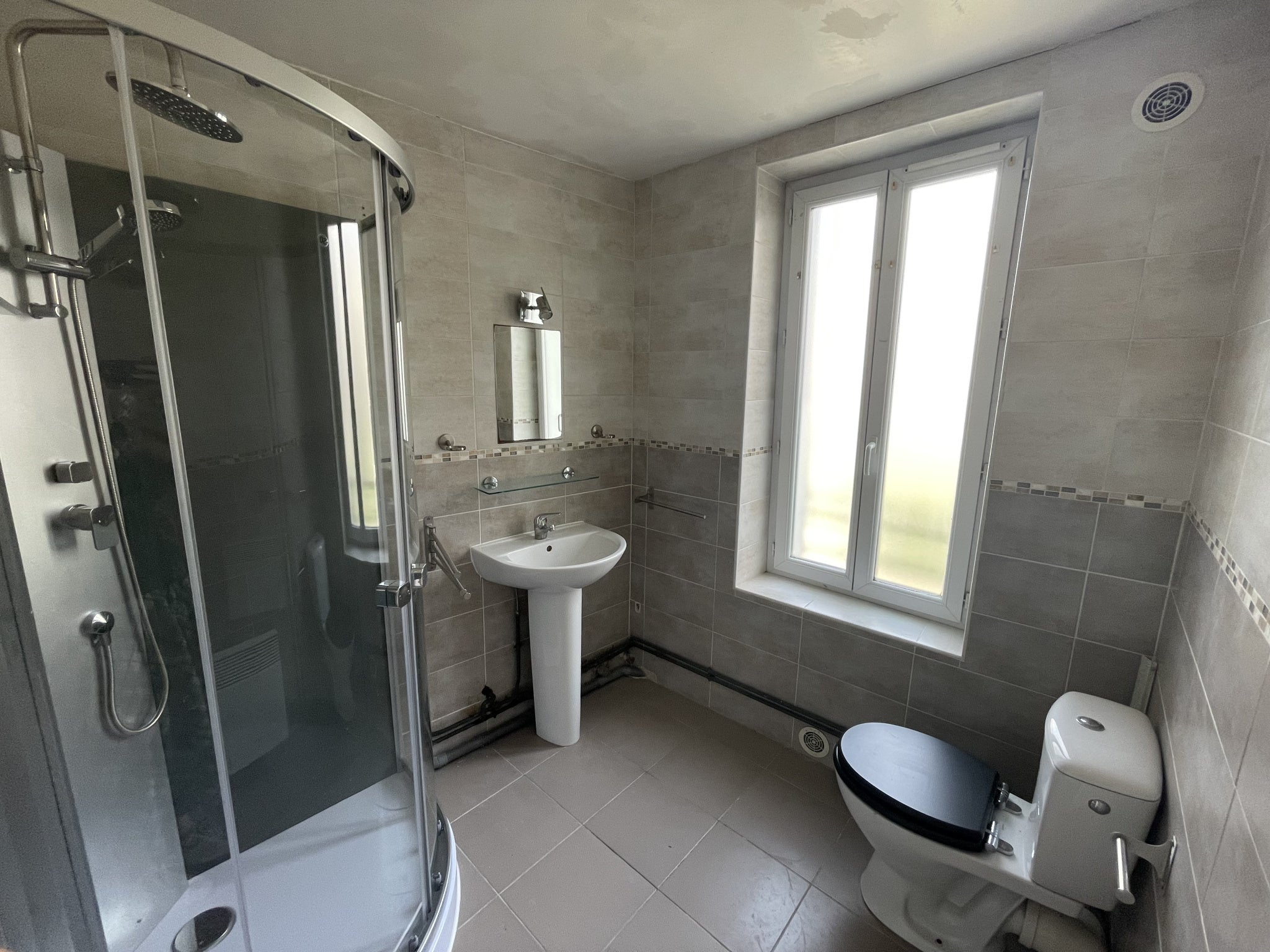 Flat Rue Paul Doumer in Enghien-les-Bains