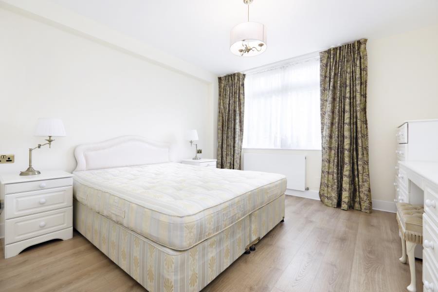 House Park Close in Greater London