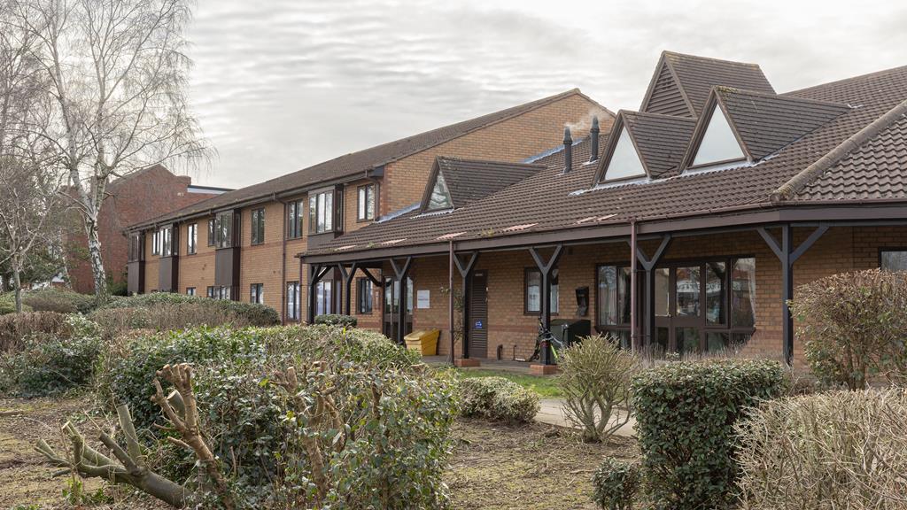 Flat School Close in Coventry