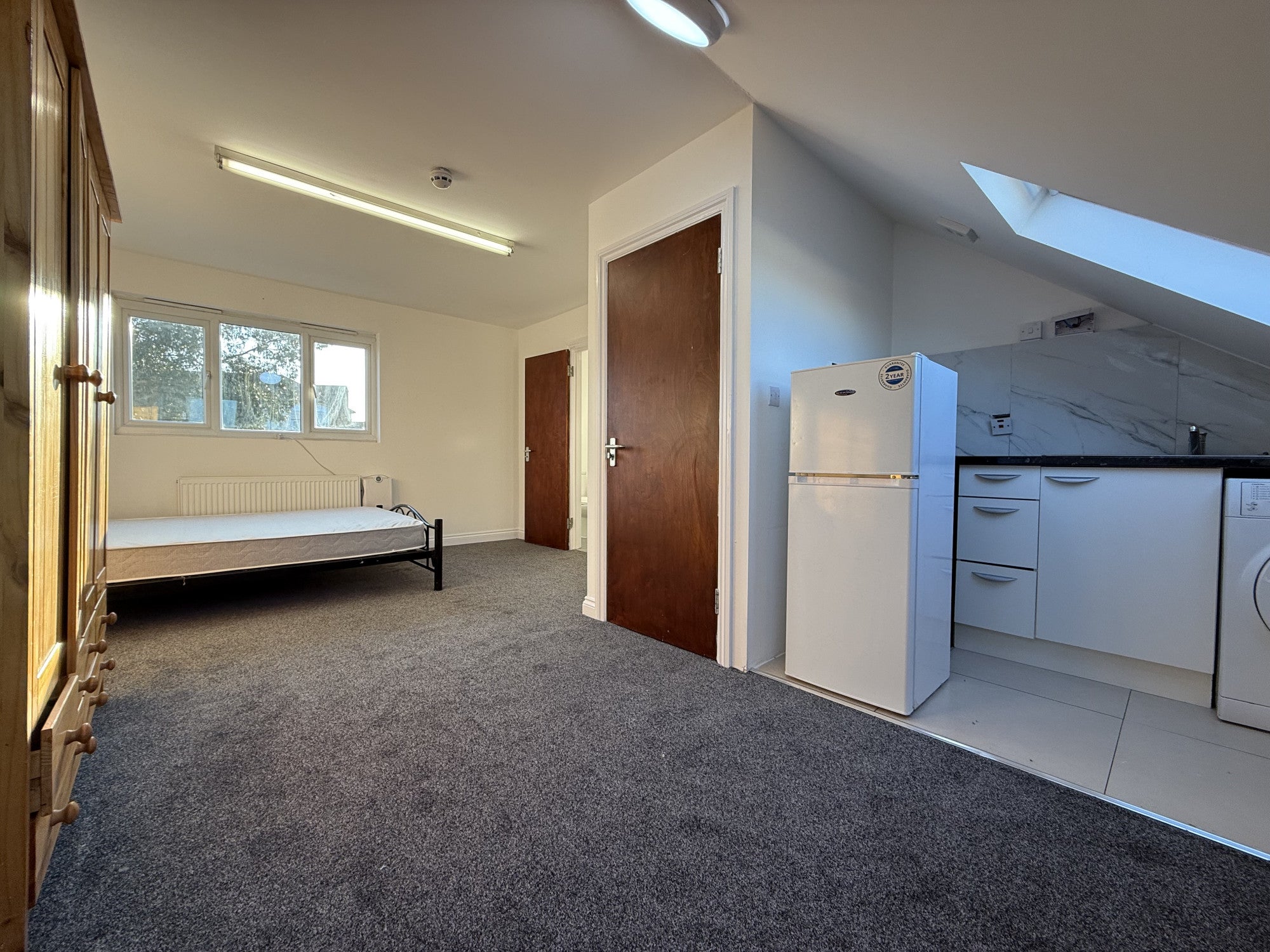 Room Kingsley Road in London