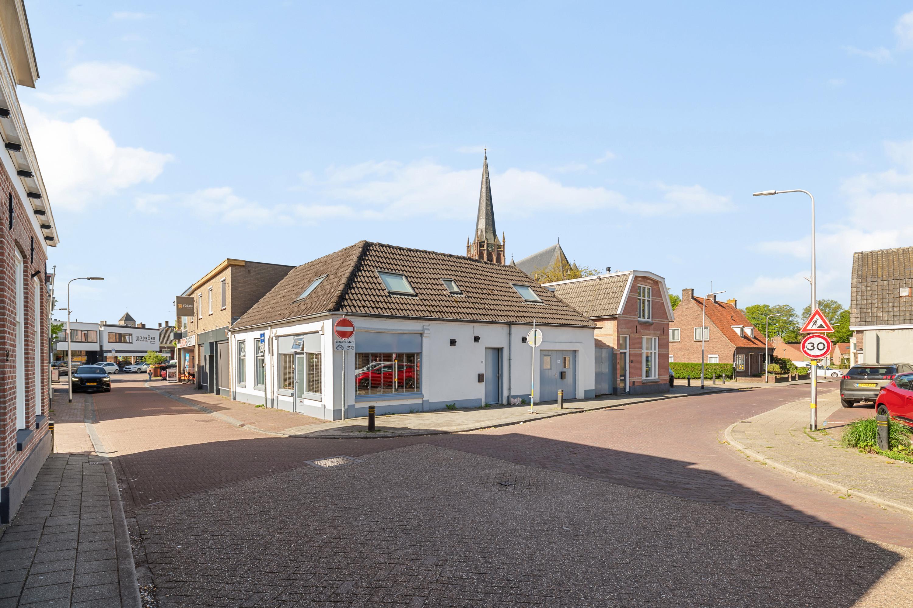 Appartement te koop: Stationsstraat 38B, Raalte