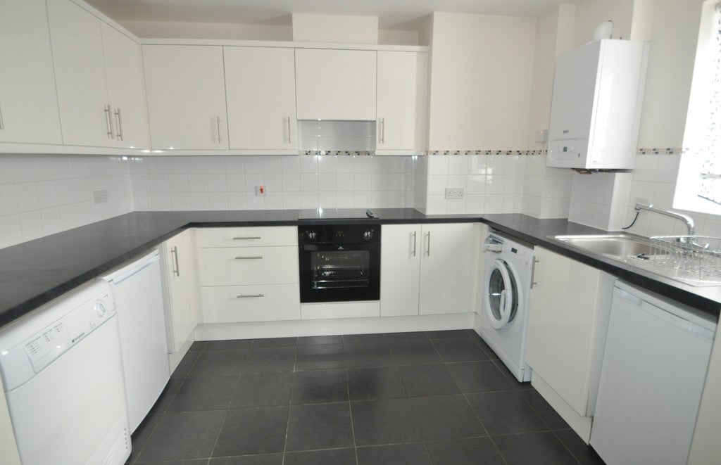 Flat Templewood Court in Hadleigh