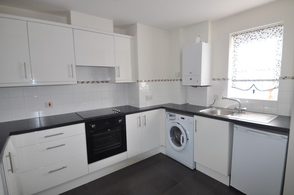 Flat Templewood Court in Hadleigh