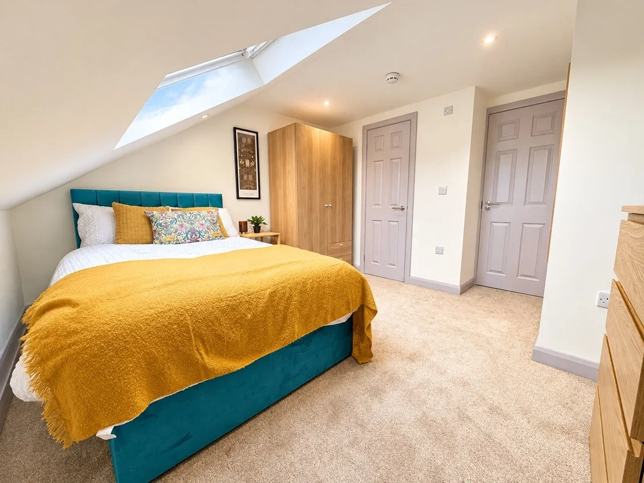 Room St Georges Road in Gillingham