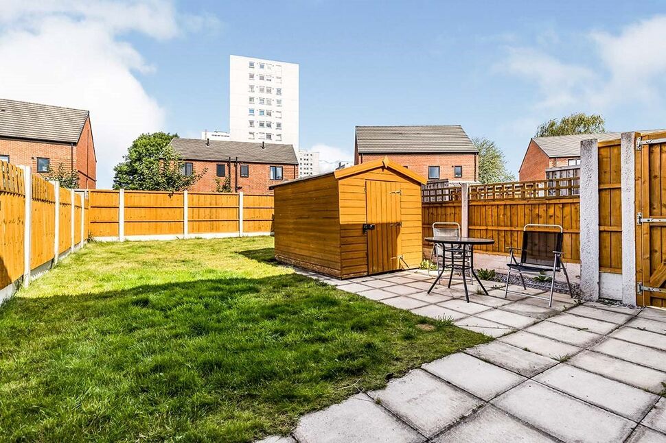 House Irish Town Way in Manchester